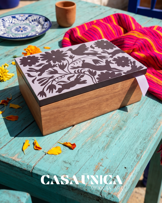Tenango Wooden Tea-Box | Brown